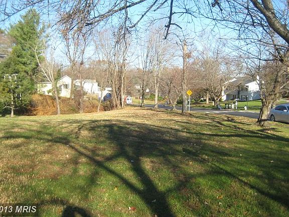 5th image of 11720 Ambleside Dr