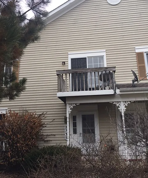 2235 Colorado Ave — Photo 1