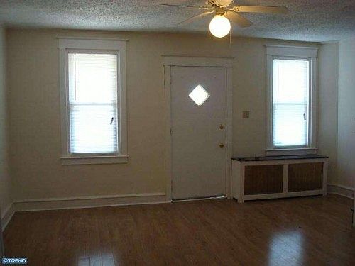 4th image of 4704 Devereaux St