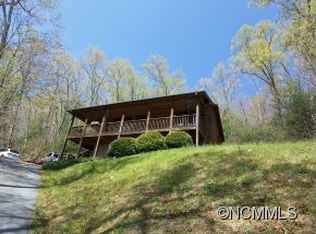 1942 Pleasant Grove Church Rd, Hendersonville, NC 28739