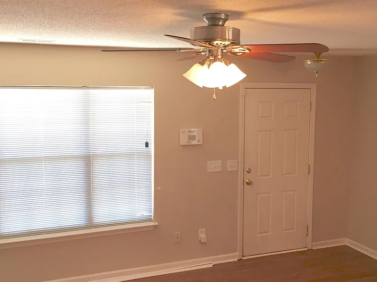 112 Bridford Downs Dr — Photo 3