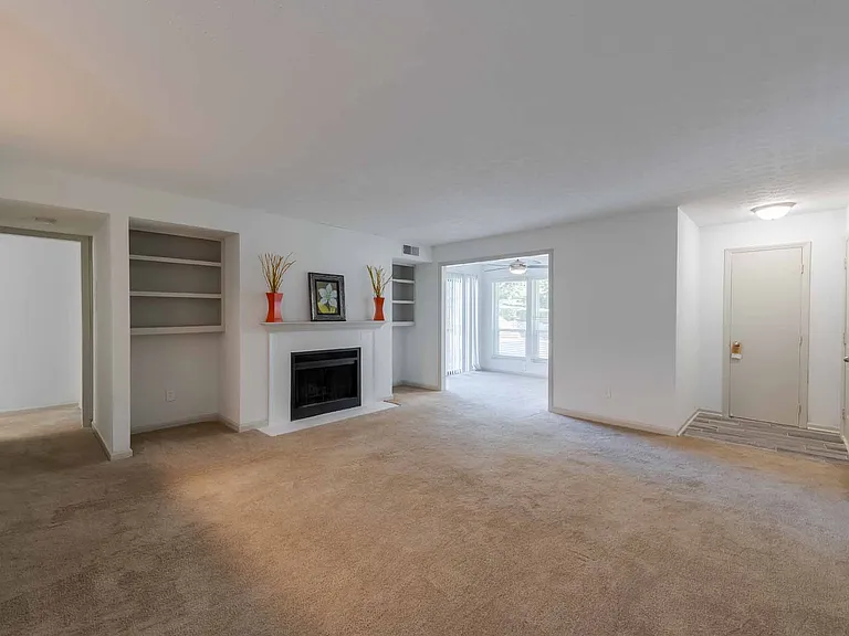 Laurel Springs — Photo 17