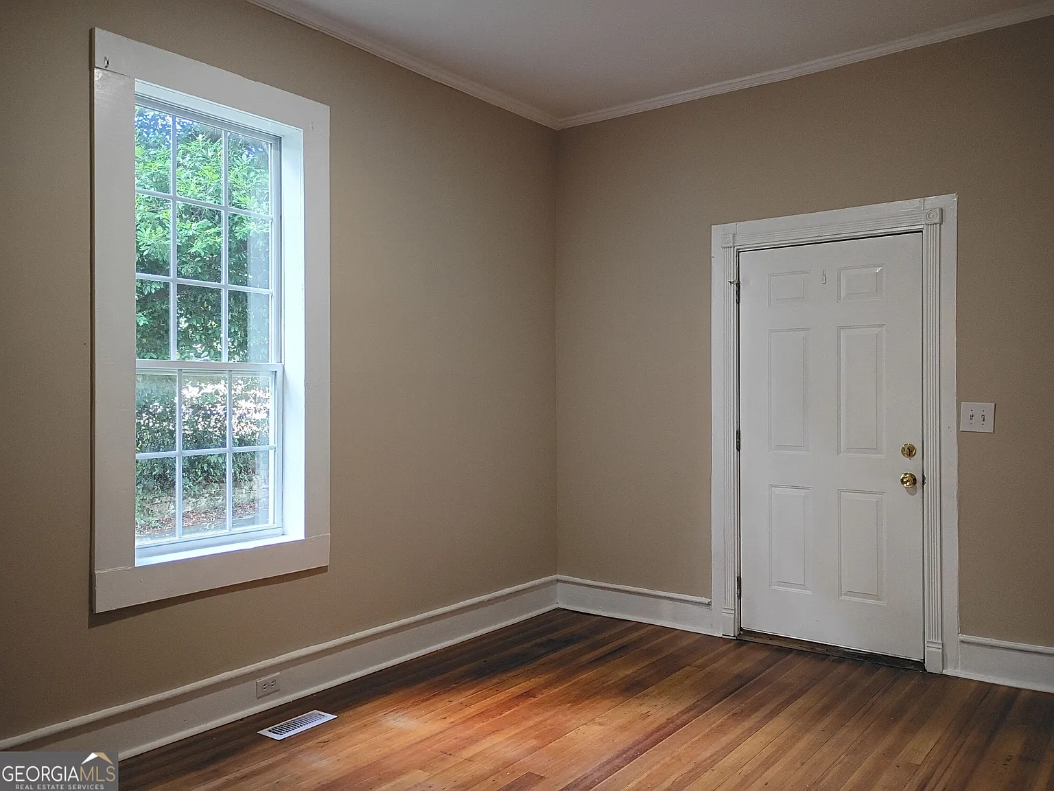 2 bed, 1.0 bath, 780 sqft, $1,000 — Photo 4