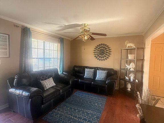 3rd image of 245 W James Cir