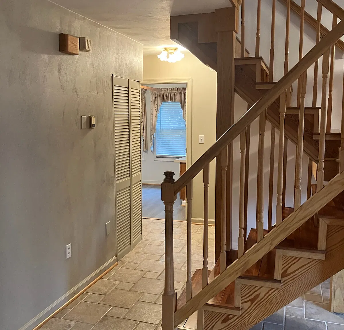 4 bed, 2552 sqft, $2,700 — Photo 4