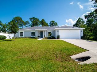 3 Radial Pl, Palm Coast, FL 32164