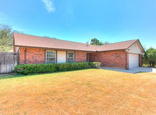 1016 S Neptune Rd, Edmond, OK 73003