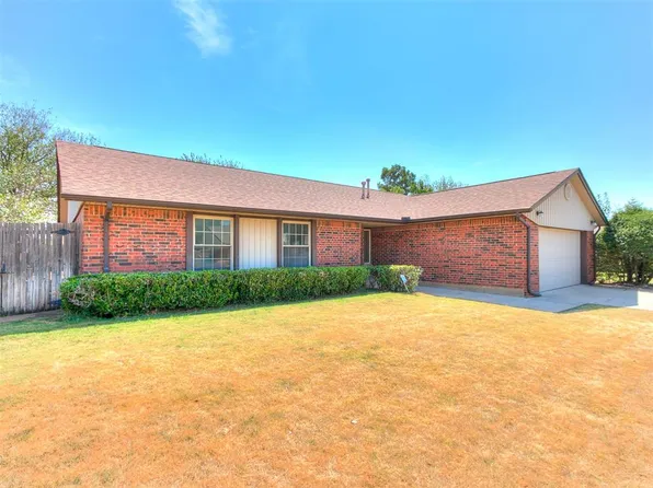 1016 S Neptune Rd, Edmond, OK 73003