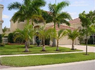 9762 Scribner Ln, Wellington, FL 33414