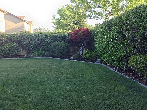 2nd image of 201 River Bend Ln