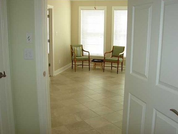 3rd image of 103 Brutus Ln