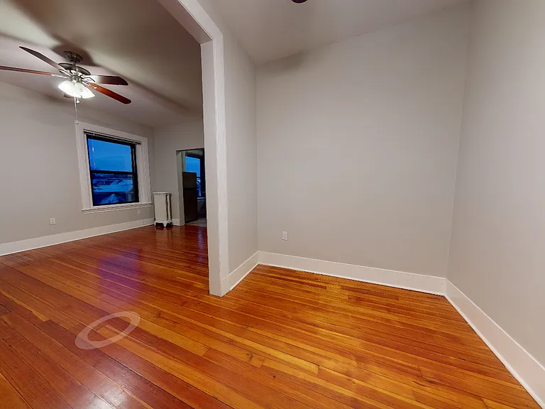 33 Longwood Ave #1 — Photo 4