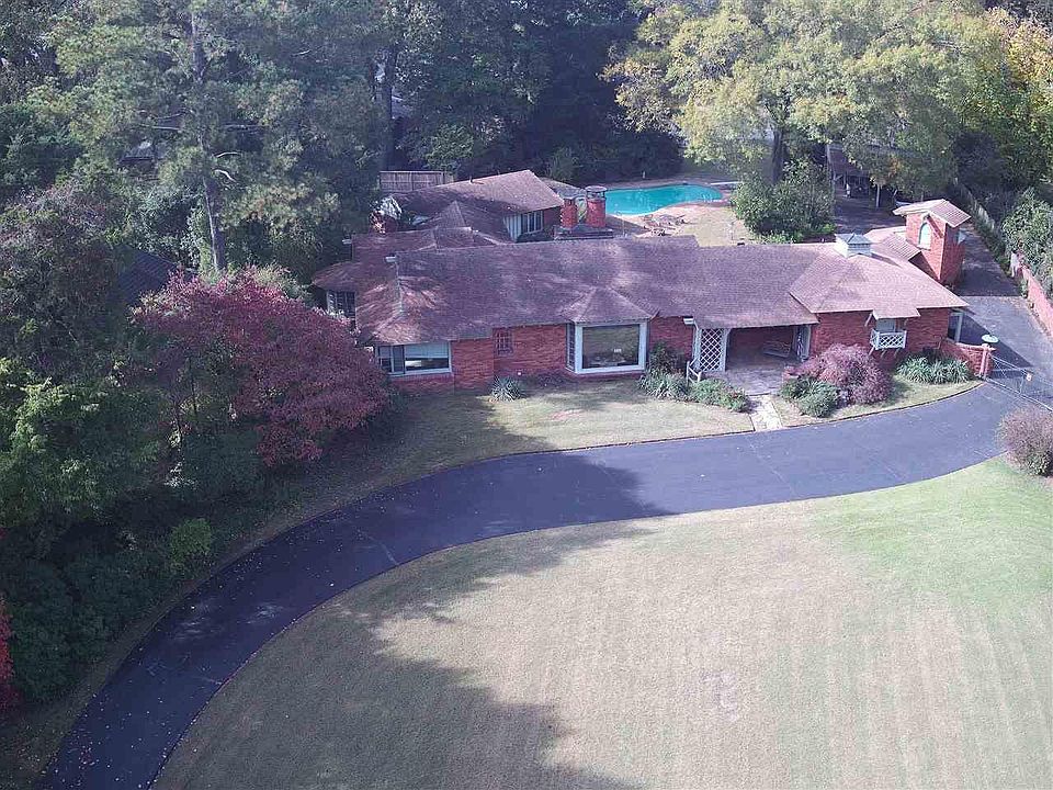 1st image of 329 Cherry Cir E