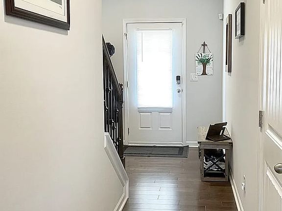 4th image of 1027 Alderwood Cir