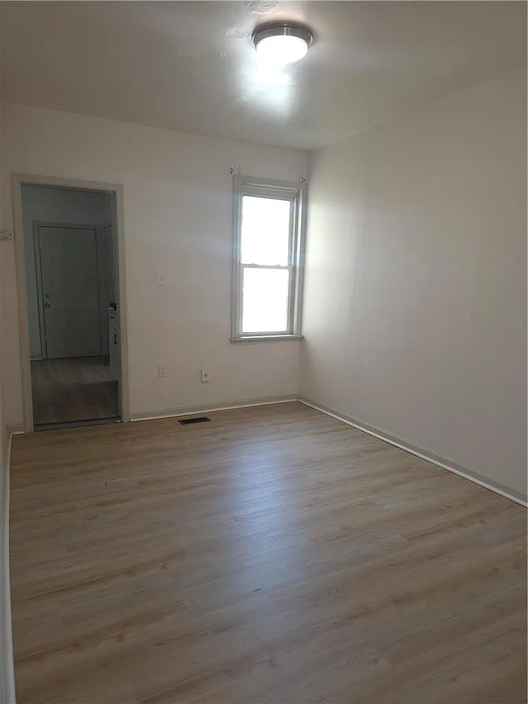 2 bed, 1.0 bath, 992 sqft, $1,500 — Photo 4