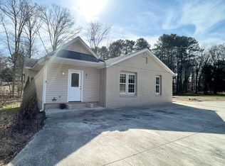 311 E Field Rd, Dalton, GA 30721