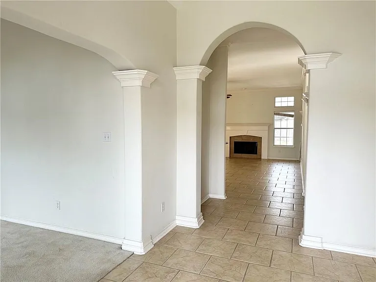 7613 Bayonne Dr — Photo 3