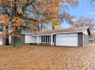 11795 Old Halls Ferry Rd, Florissant, MO 63033