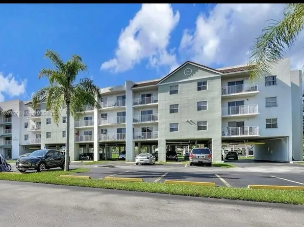 8200 SW 210th St APT 109, Cutler Bay, FL 33189