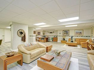 1201 Creekview Ct, Oakland Township, MI 48306