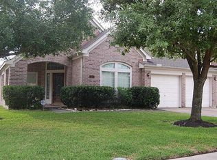 318 Blossomwood Dr, League City, TX 77573