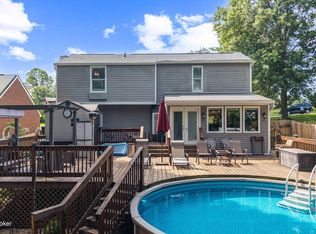2903 Raven Ct, Louisville, KY 40220