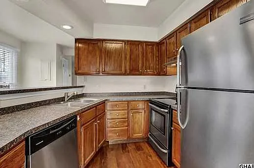 221 N Duke St #F — Photo 1