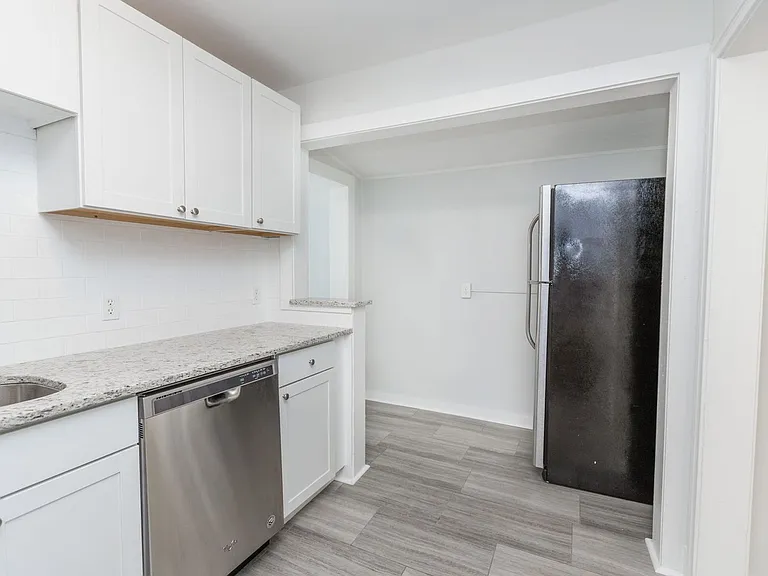 5001 Schutte Ave — Photo 6