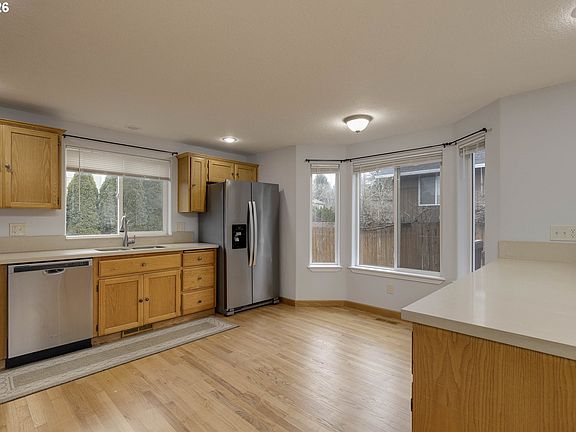 5th image of 3205 SE Hampton Loop