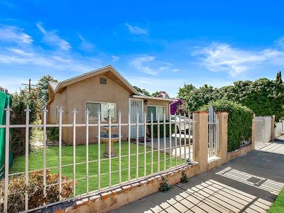 7816 Troost Ave, North Hollywood, CA, 91605