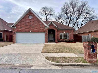 492 Sussex Dr SW, Huntsville, AL, 35824