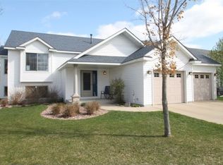1717 Highland Trl, Saint Cloud, MN 56301
