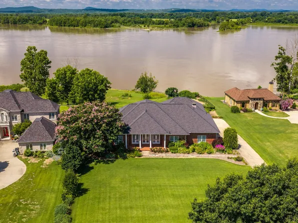 3 River Road Dr W, Mayflower, AR 72106