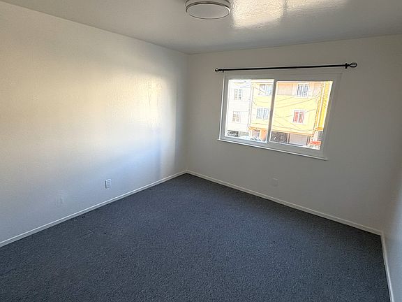 4th image of 73 Lausanne Ave APT 1