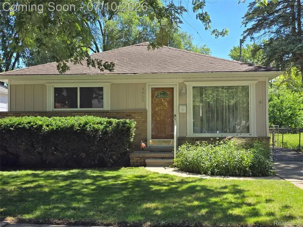 4663 Ziegler St, Dearborn Heights, MI 48125