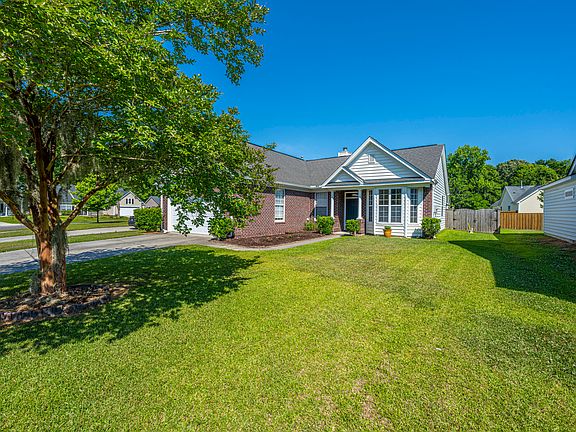 4th image of 454 Blue Dragonfly Dr