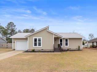 4108 Mill Bridge Rd, Hope Mills, NC 28348