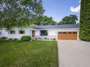850 Blaser Ct, Sun Prairie, WI 53590