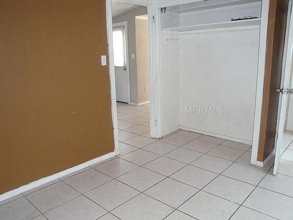 5th image of 1848 Pineland Dr