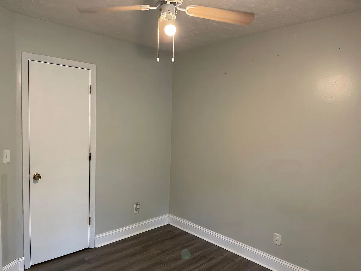 Building Photo - 7072 Pantego Dr