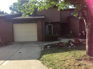 964 Morningstar Dr, Akron, OH
