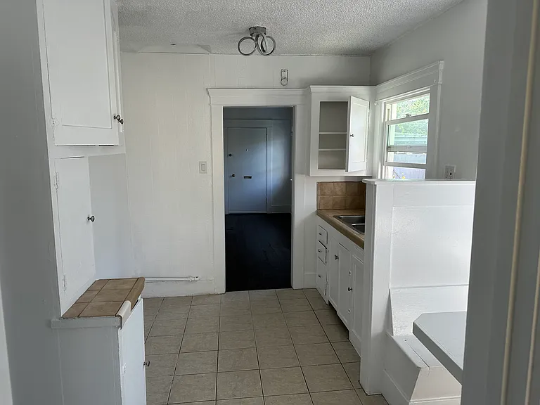 747 Ohio Ave — Photo 5
