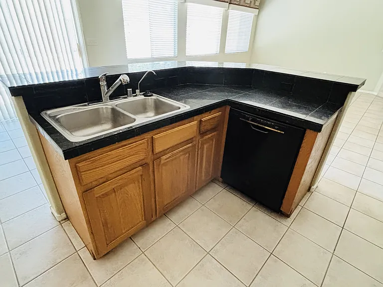 2316 Tedesca Dr — Photo 6