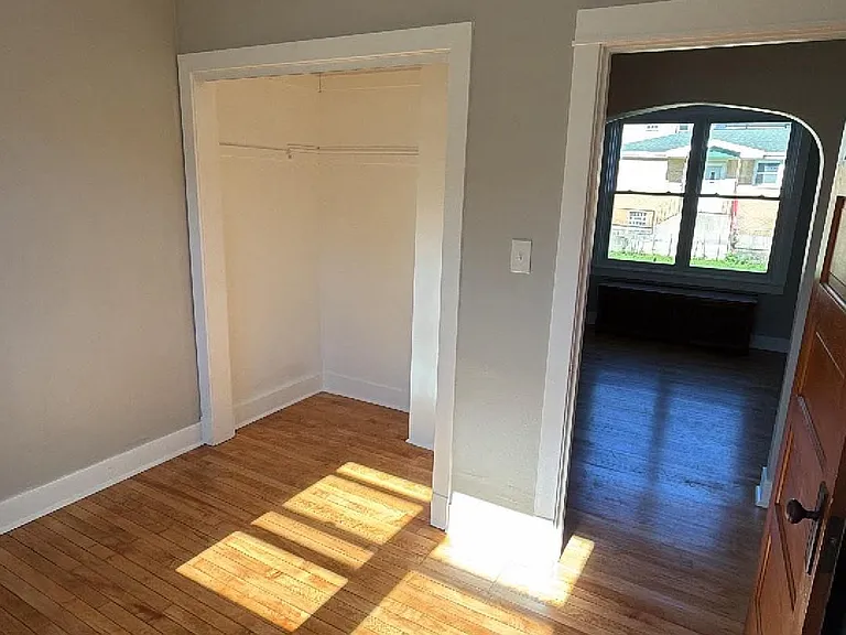 3312 E 136th St #1R — Photo 8
