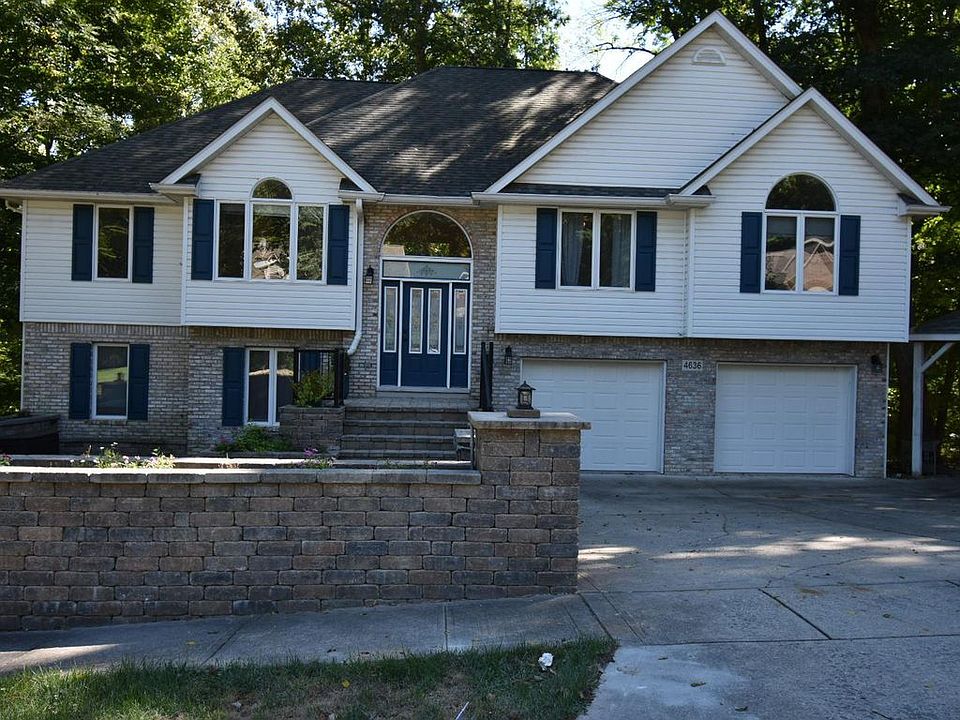 1st image of 4636 N Chatham Dr