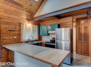 502 Ocean View Dr, Oak Harbor, WA 98277