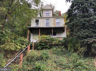 1206 Lakewood St, Pittsburgh, PA 15220