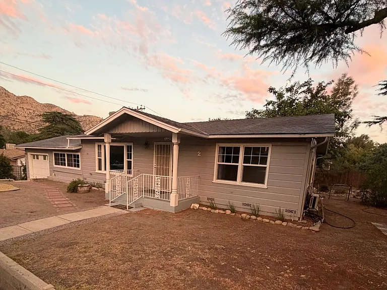 2 Mesa Dr — Photo 2