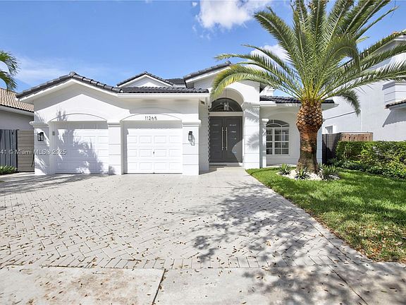2nd image of 11265 NW 78th St