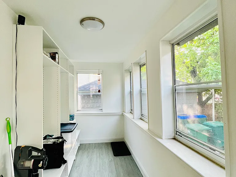 28 Metcalf St #1 — Photo 19